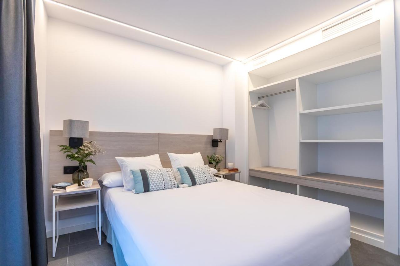 Art Apartments Castelldefels Buitenkant foto